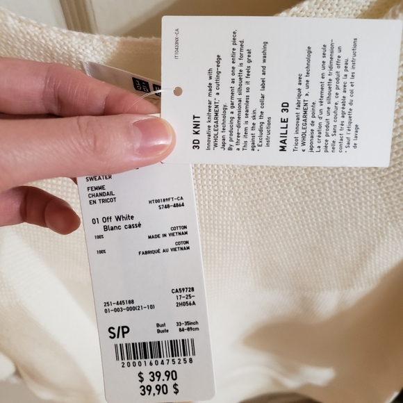 Uniqlo 3D Knit Sweater - Picture 4 of 6